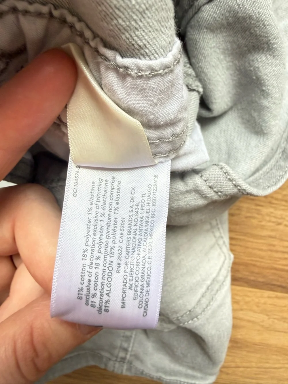 OshKosh B'gosh Boys Light Gray Denim Short Talls Overalls Size 4T - Picture 7 of 13